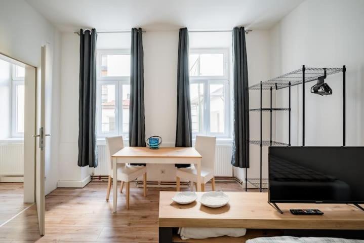 Gemuetliche Wohnung Wien Stadthalle エクステリア 写真